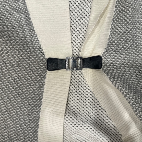 Calvin Klein Short Sleeve Cardigan Size S - Picture 7 of 7